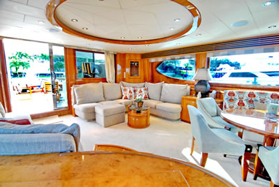 Yacht Acquaviva salon