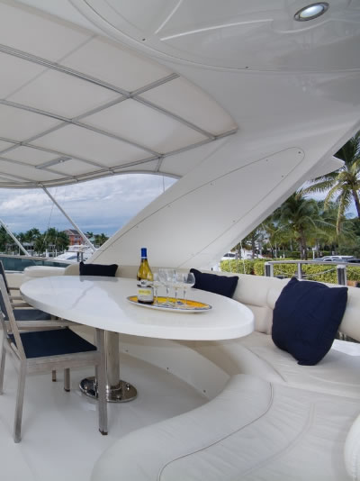 Yacht Antares sundeck dining