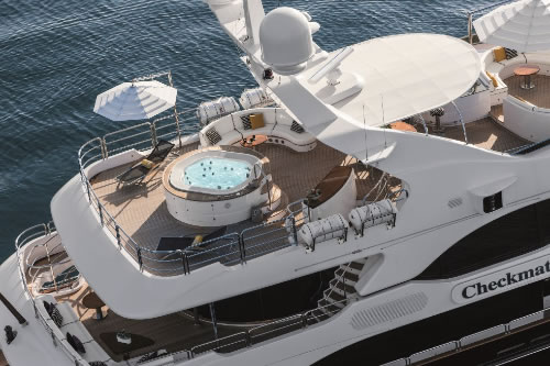 yacht Checkmate sundeck