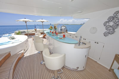 Diamond Girl flybridge bar