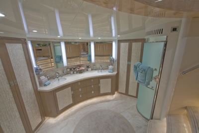 Diamond Girl master bathroom