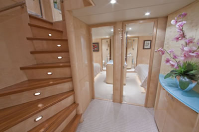 Diamond Girl companionway