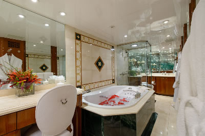Easy Rider master bathroom