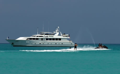 Bahamas charter yacht