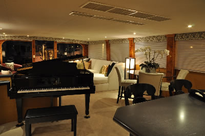 Yacht Golden Girl salon