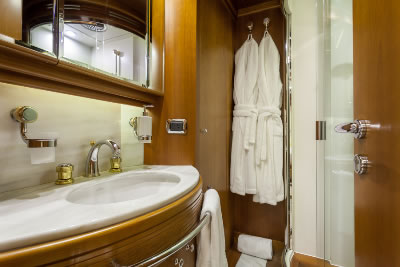 Happy Hour guest bathroom