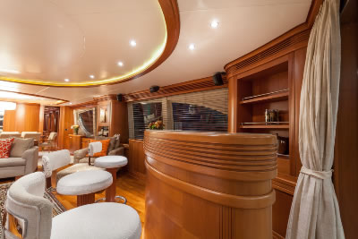 Happy Hour salon bar