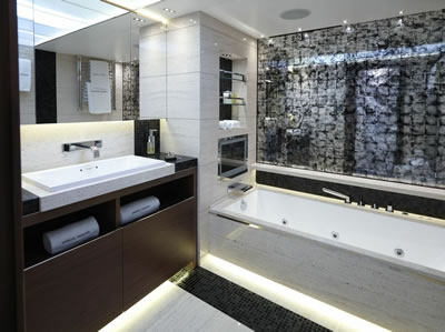 Imperial Princess master bathroom