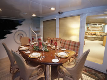 Independence 2 aft deck dining