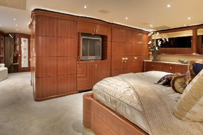 Namoh master stateroom