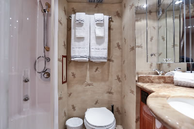 No Complaints guest bathroom