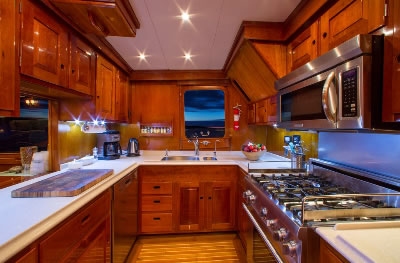Yacht Tumblehome galley 