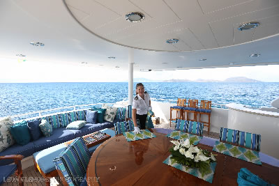 Arioso aft deck dining