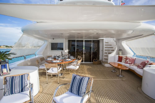 yacht Camarina Royale bridge deck