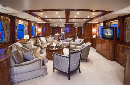 yacht Camarina Royale salon