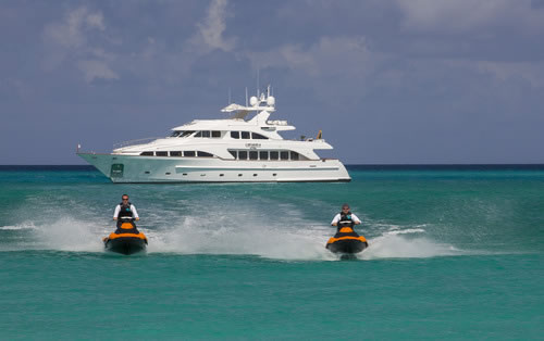 yacht Camarina Royale