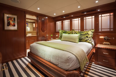 Carte Blanche queen stateroom