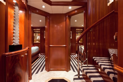 Carte Blanche guest foyer