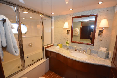 Good Times guest bathroom