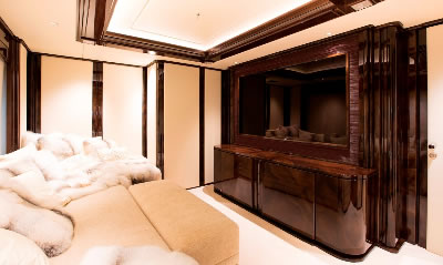 Yacht Illusion V cinema