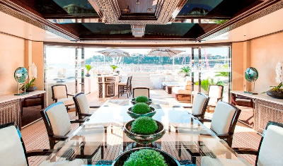 Yacht Illusion V sundeck shaded dining area