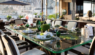 Yacht Illusion V sundeck dining
