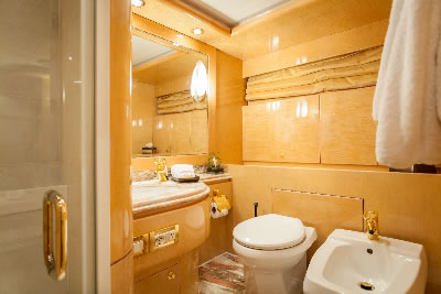 Miracle VIP bathroom