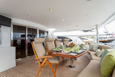Miracle aft deck dining