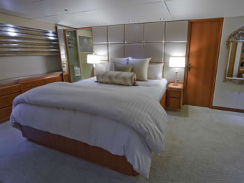 Sea Bear master stateroom