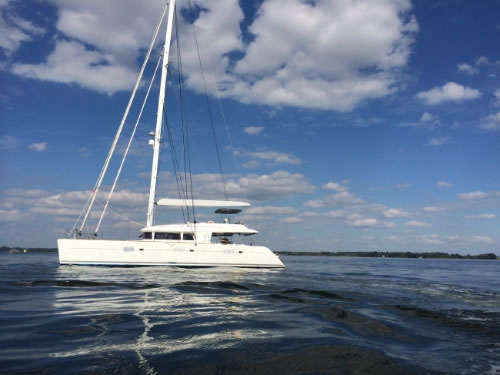 Catamaran Tell Star