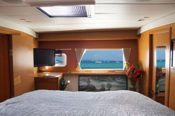 Tell Star guest cabin